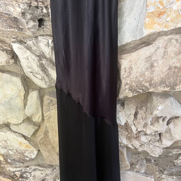 Evelyn Iridescent Satin Maxi Dress with train - Picture 8 of 10